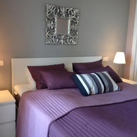 Apartment Marbella, Arqueros Golf & Country Club, Sleeps 7 1 Child Marbella