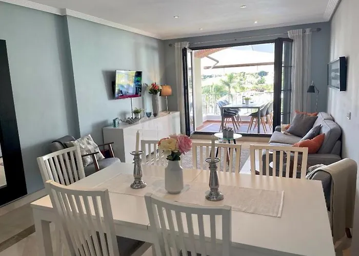 Marbella, Arqueros Golf & Country Club, Sleeps 7 1 Child 公寓 马尔韦利亚